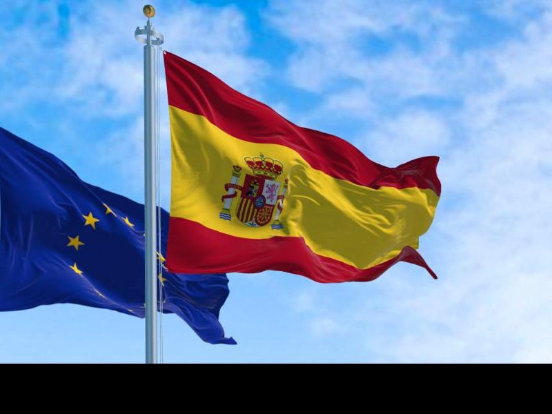 spanish and eu flags together